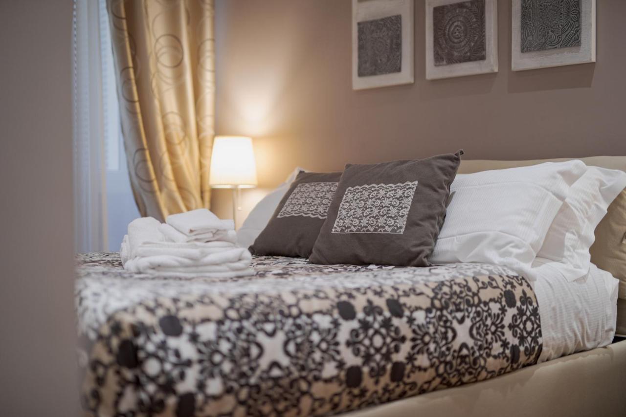 Sweet Stay In Rome — Photos 1